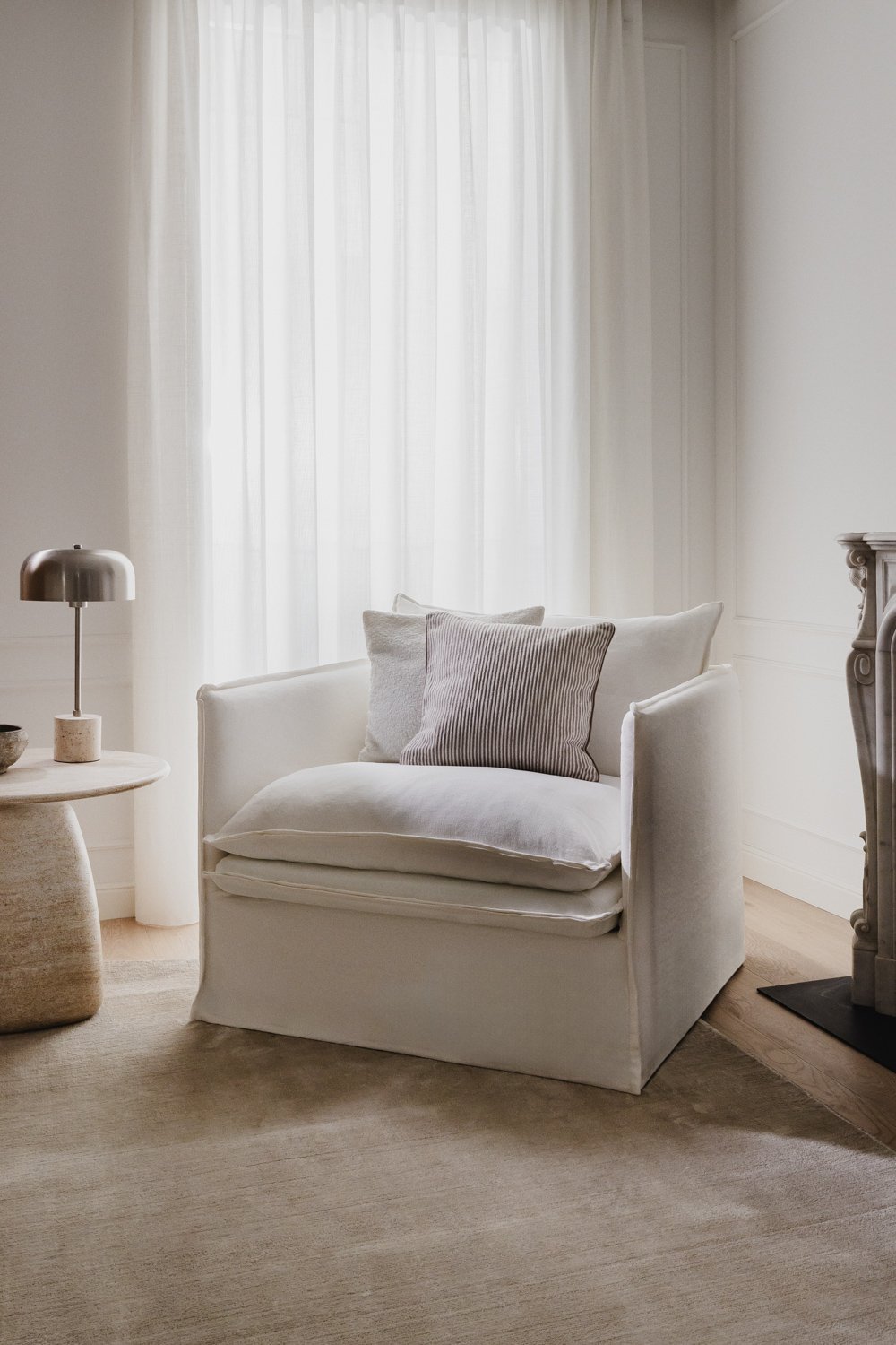Luna ArmChair